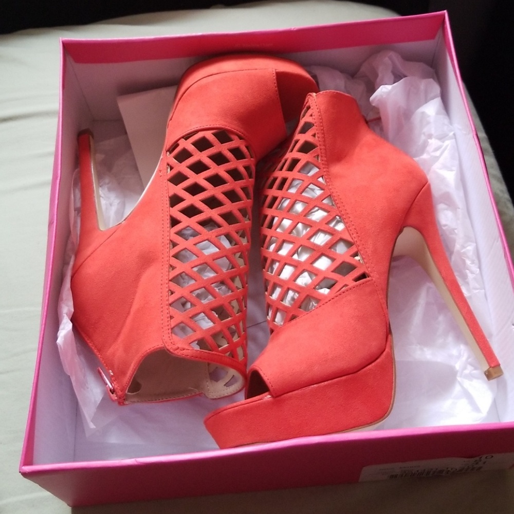 Lacey red open toes sandal